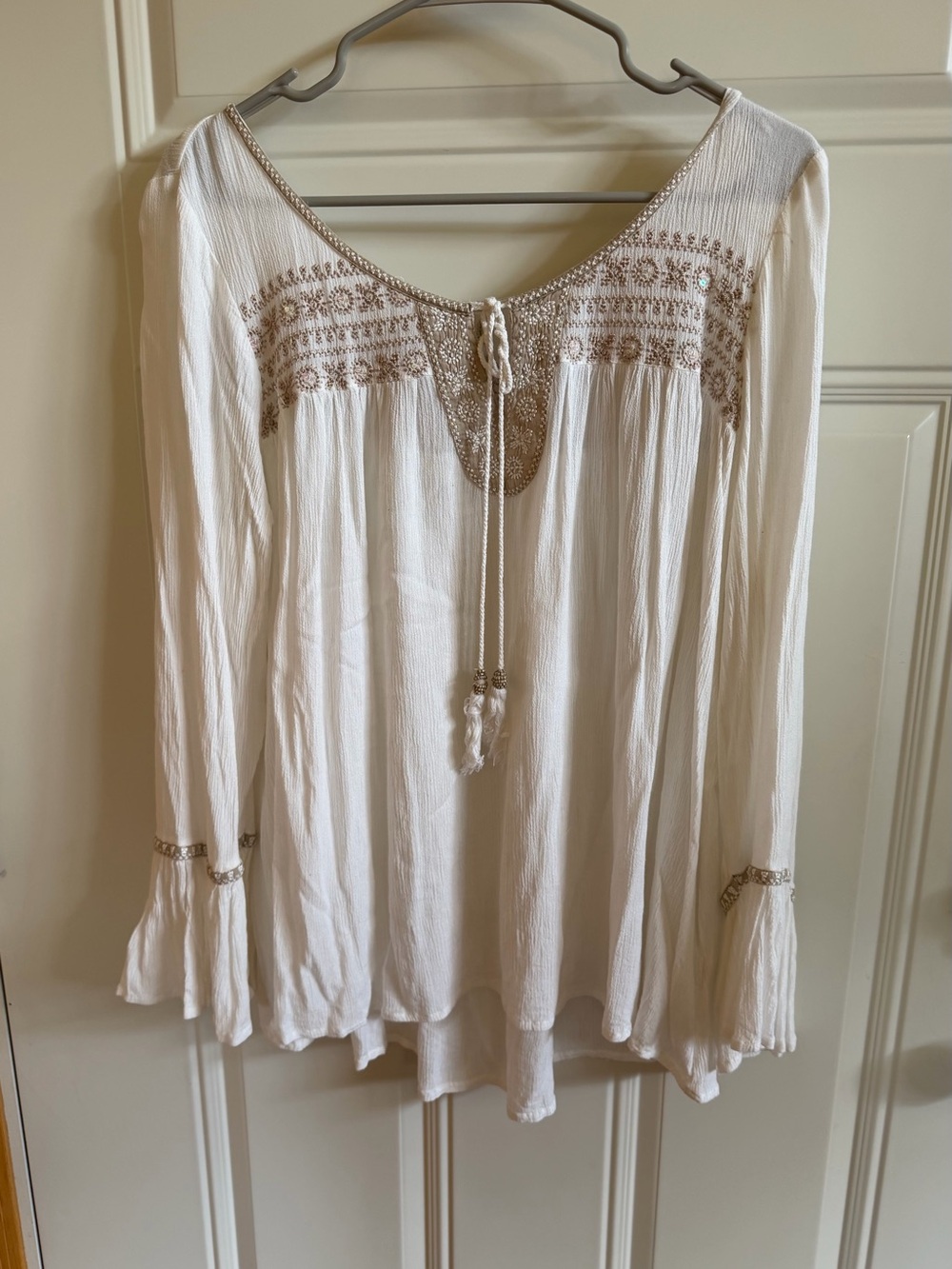 Altar’d State Boho Embroidered Cream Blouse with Tie Neck, Size L